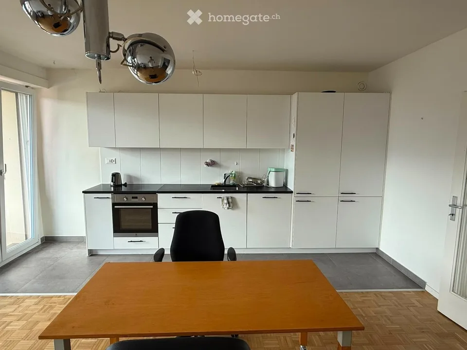 Übernahme des Mietvertrags 01.09.2026 - 3,5 Zimmer im 6. Stock - 65m2