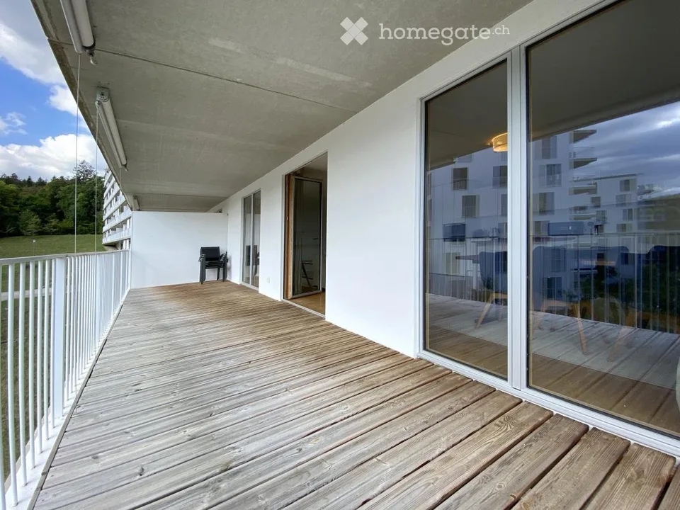 WONUNG 4.5 ZIMMER + INNERER PARKPLATZ 01.10.2026