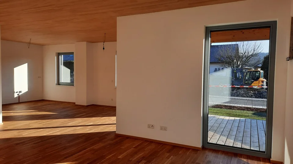 Tiengen - Appartamento al piano terra di 3 locali 128 m²