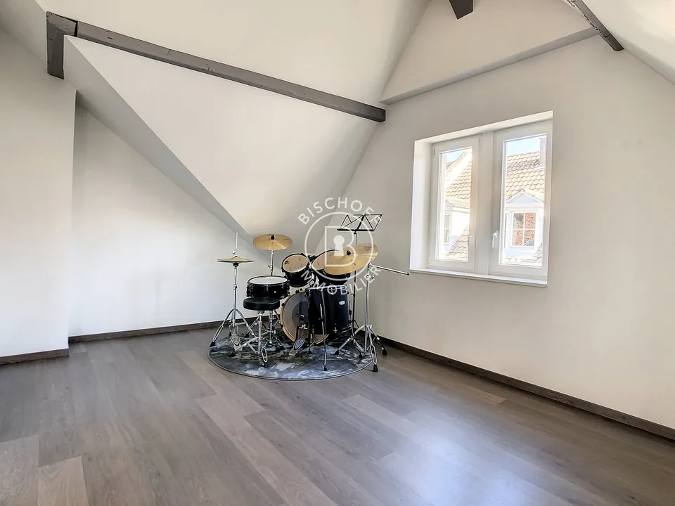 Appartement spacieux de 6 pièces à Saint-Louis – Disponible immédiatement