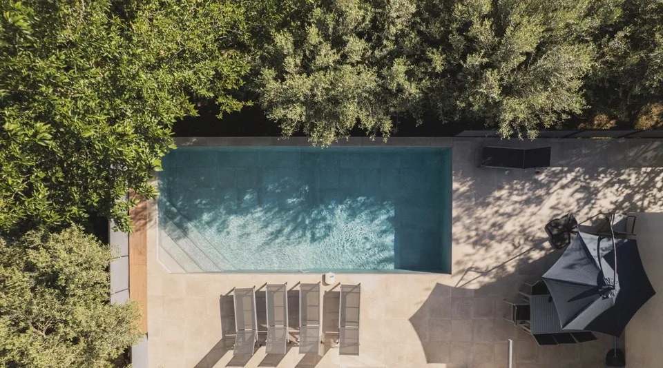 Corse du Nord - Aux portes de Saint-Florent - Magnifique opportunité - Deux villas, deux piscines, une infinité de possibilités – photo 9 sur 13