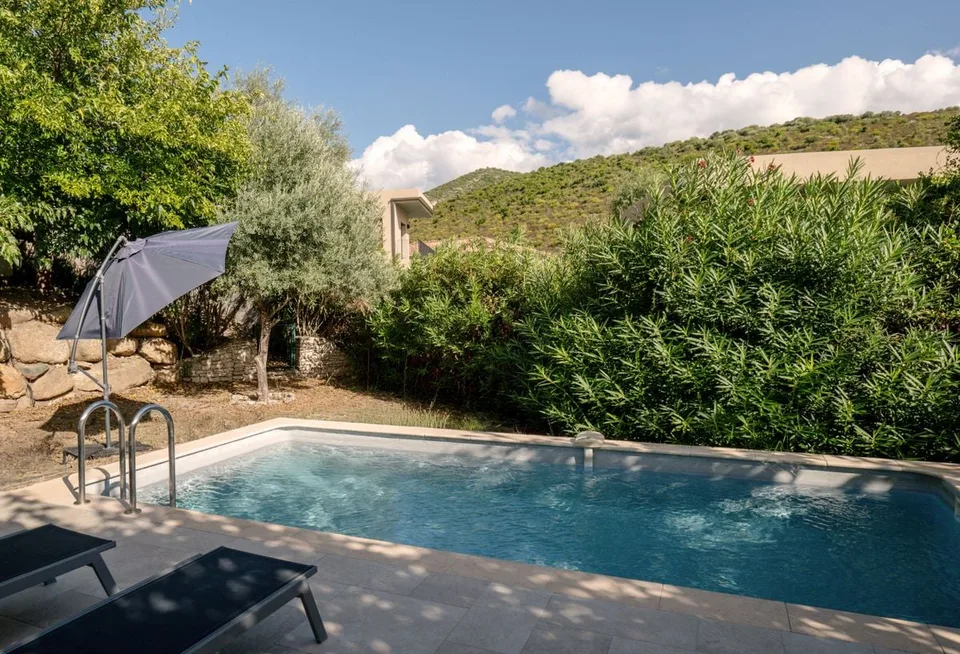 Corse du Nord - Aux portes de Saint-Florent - Magnifique opportunité - Deux villas, deux piscines, une infinité de possibilités – photo 11 sur 13