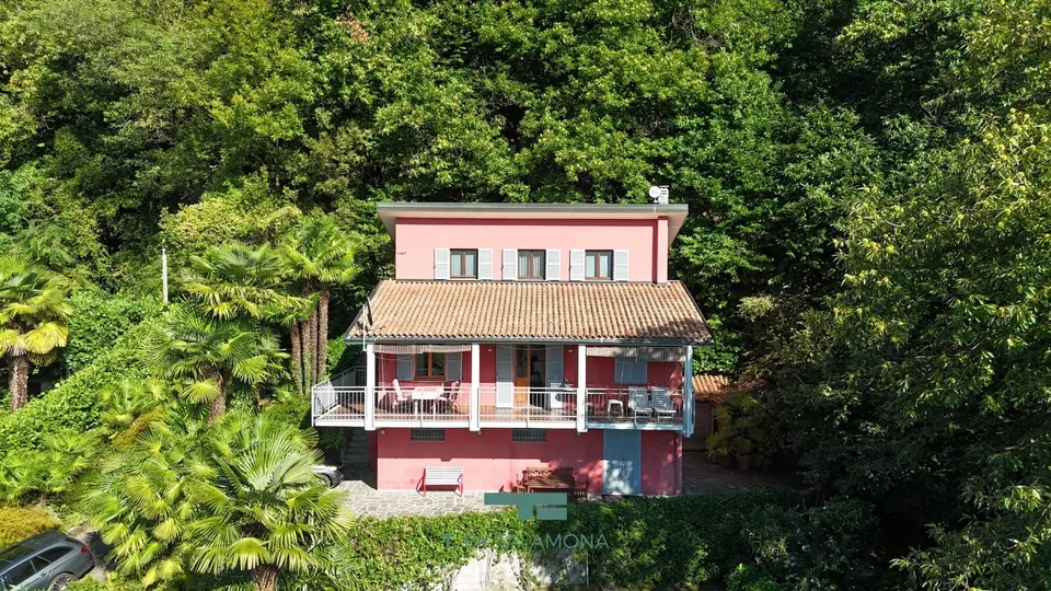 Einfamilienhaus mit Seeblick ? Porto Valtravaglia