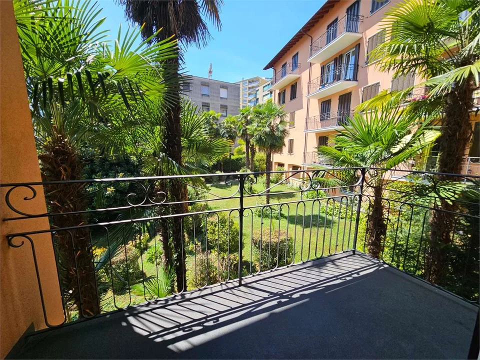 Lugano, grazioso 2.5 locali con balcone