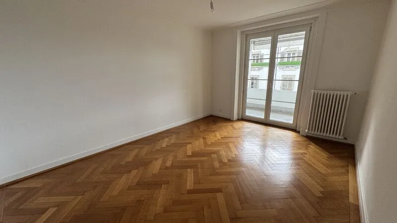4 pezzi luminosi e spaziosi con balcone / Lausanne