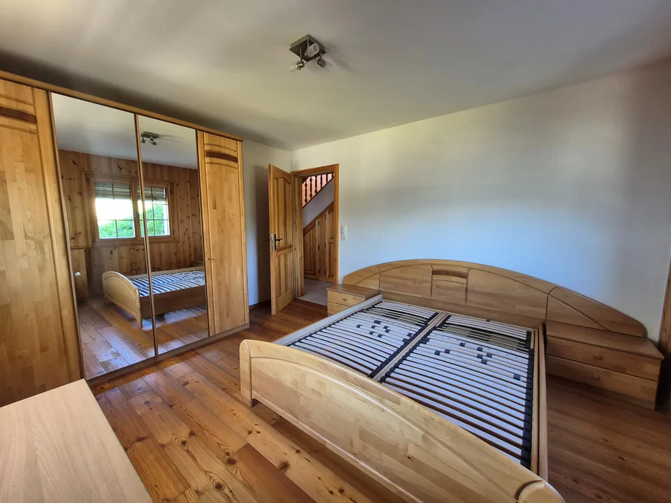 EUSEIGNE - BEAUTIFUL 3.5 ROOM CHALET