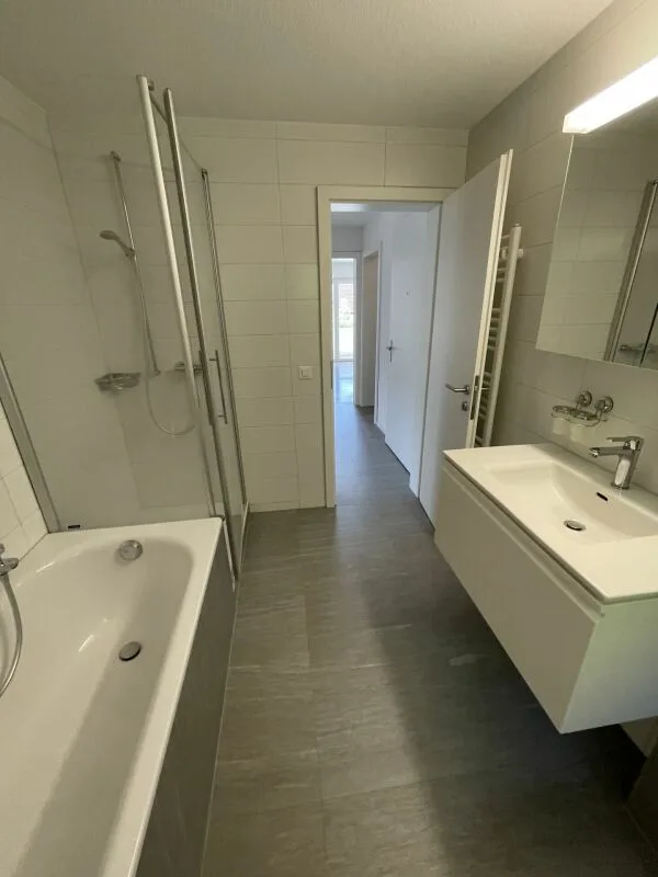 Appartement ensoleillé de 3,5 pièces avec terrasse sur le toit