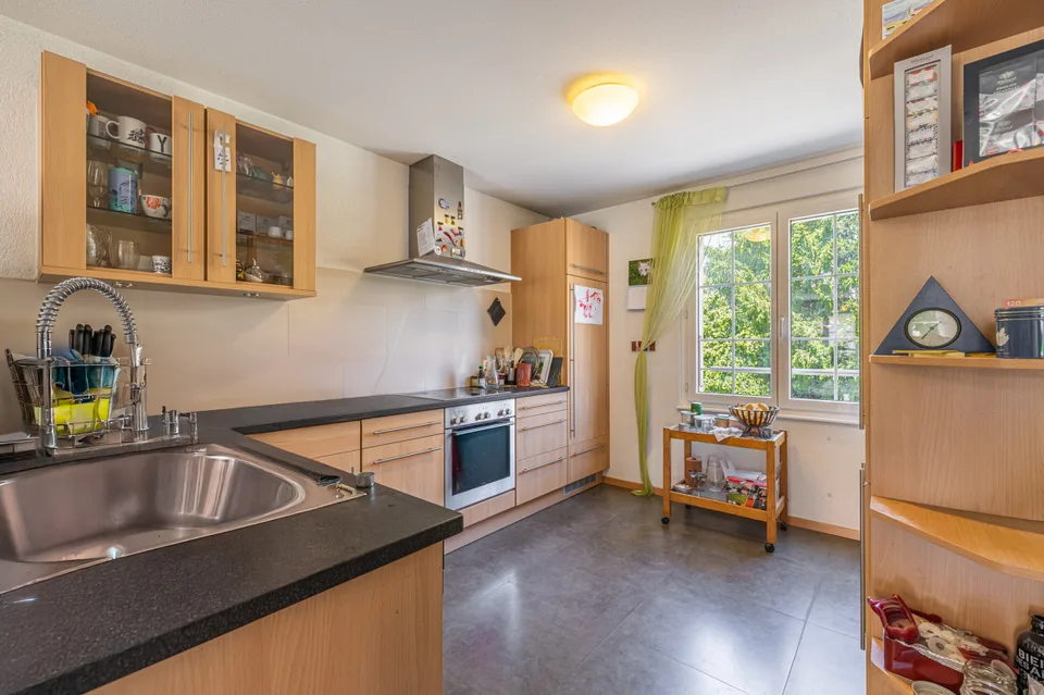 VILLA A SCHIERA 5,5 LOCALI SITUATA IN POSIZIONE IDEALE A CHAVORNAY!