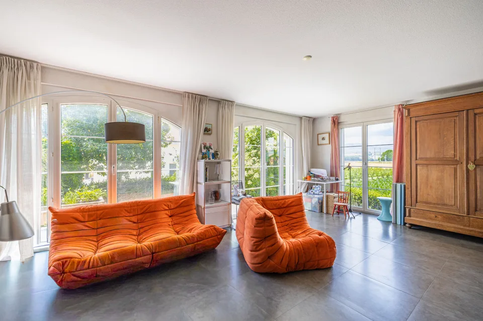 VILLA MITOYENNE 5,5 PIECES PARFAITEMENT SITUEE A CHAVORNAY !