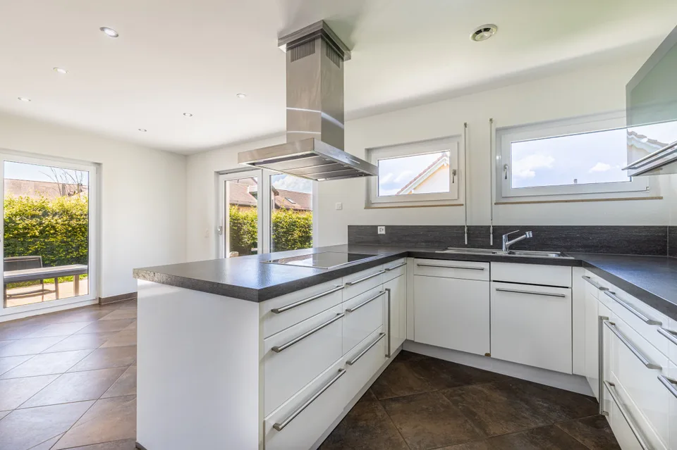 Exklusivität Proximmo - Einfamilienhaus Minergie 5.5 Zimmer in Bavois mit Garten, Terrasse und Doppelgarage