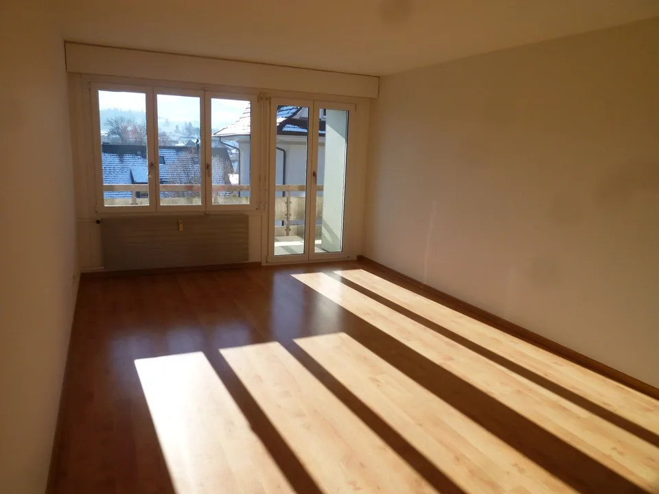Helle 4.5-Zimmerwohnung mit grosszügigem Balkon