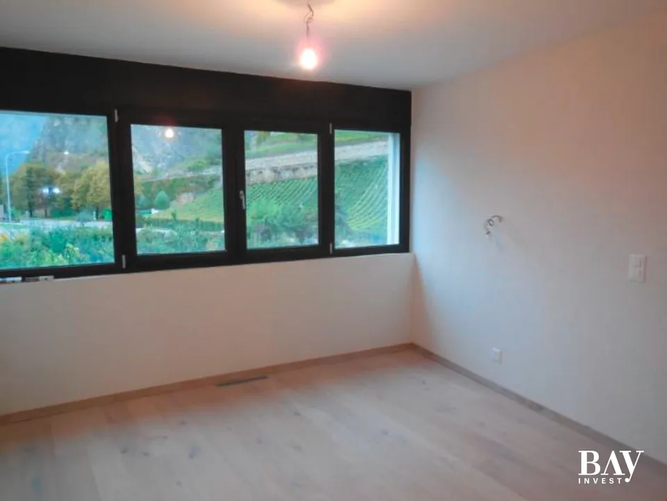 Triplex con ascensore privato in un ambiente bellissimo. Esecuzione secondo i desideri dell'inquilino