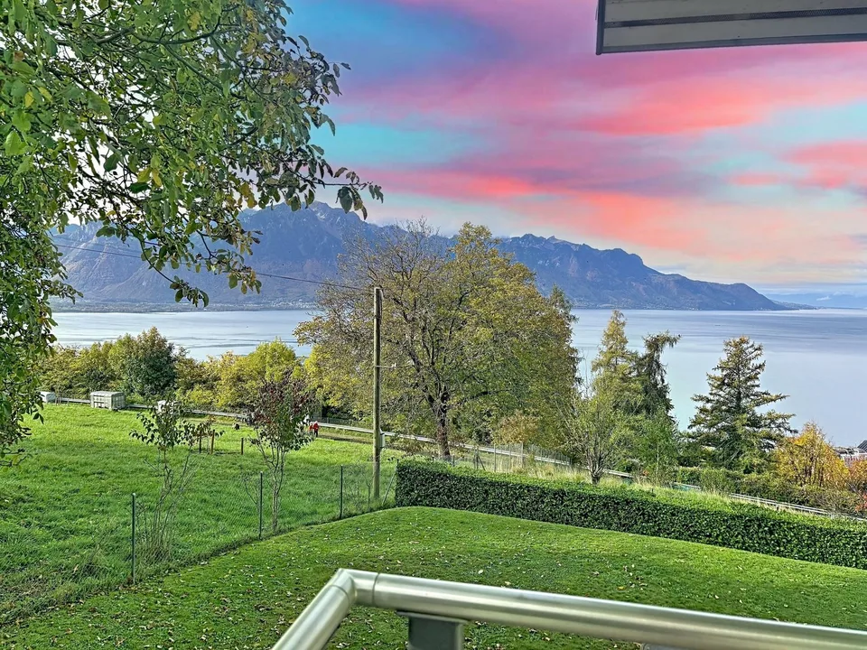 Magnifique appartement de 4,5 pièces avec vue panoramique à Chernex