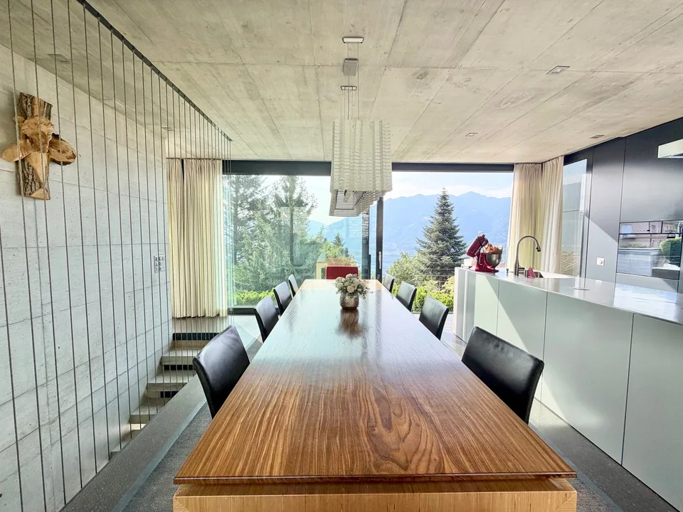 Verkauf in Brione sopra Minusio - Exklusives Einfamilienhaus mit Seeblick (auch Zweitwohnsitz)