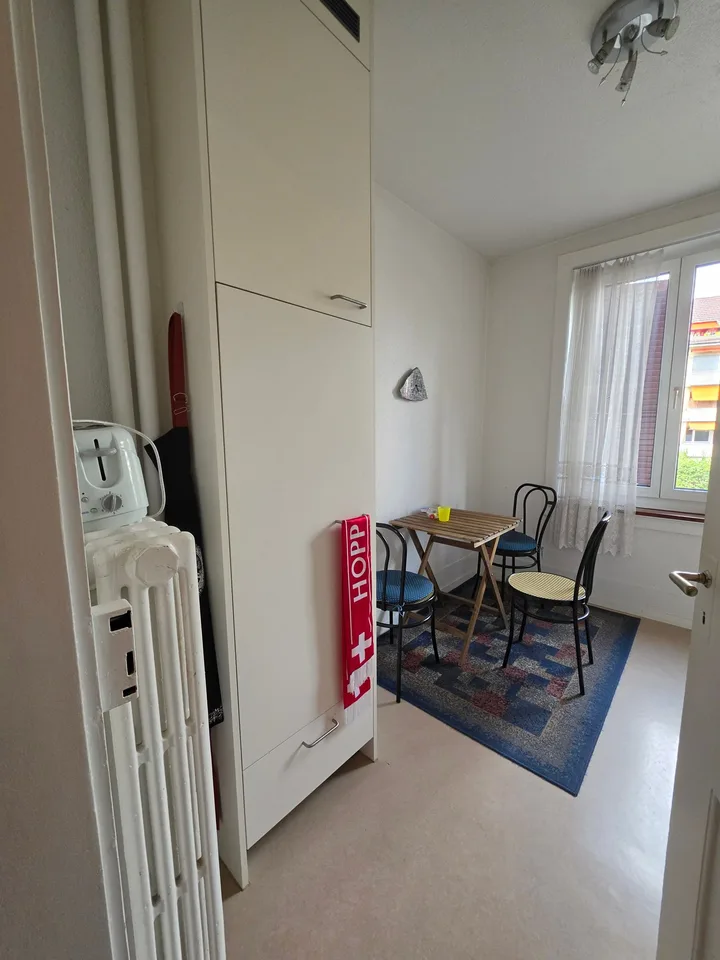 Appartamento accogliente di 3 locali con balcone a Bern-Bümpliz