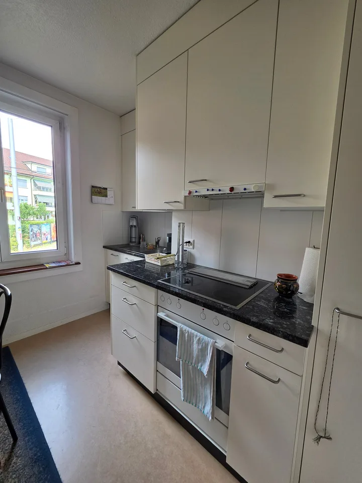 Appartamento accogliente di 3 locali con balcone a Bern-Bümpliz