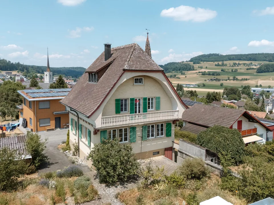 Charme storico con riserve di terreno edificabile