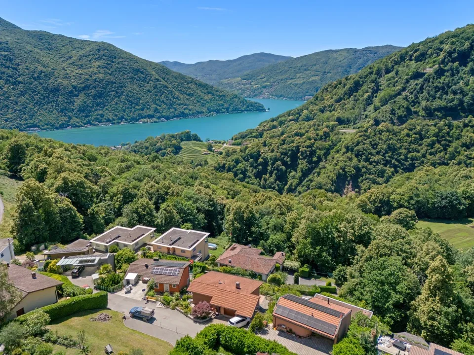 Rovio – Magnifique maison individuelle avec vue sur le lac et fort potentiel de développement