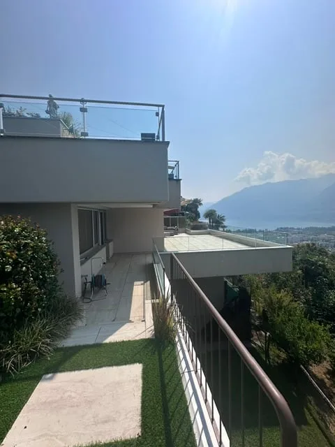 Abitare lusso con vista gigantesca sul Lago Maggiore