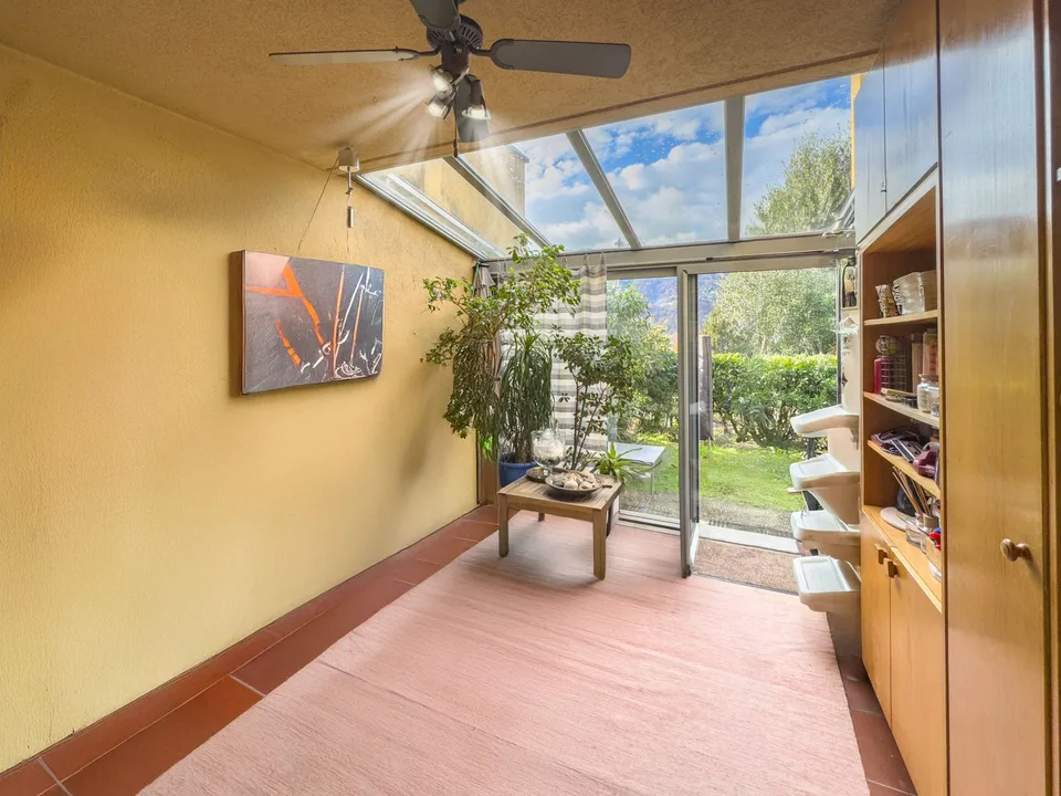 Casa a schiera con vista aperta a Vezia