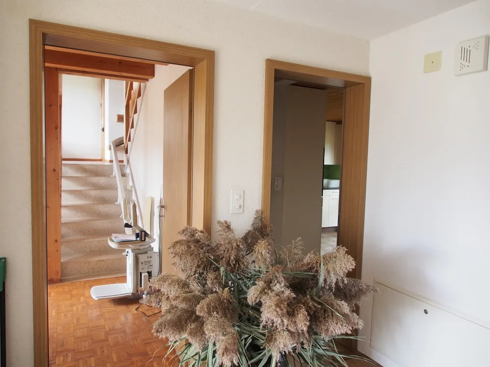 Grosszügiges Einfamilienhaus mit Garten in Schüpfen