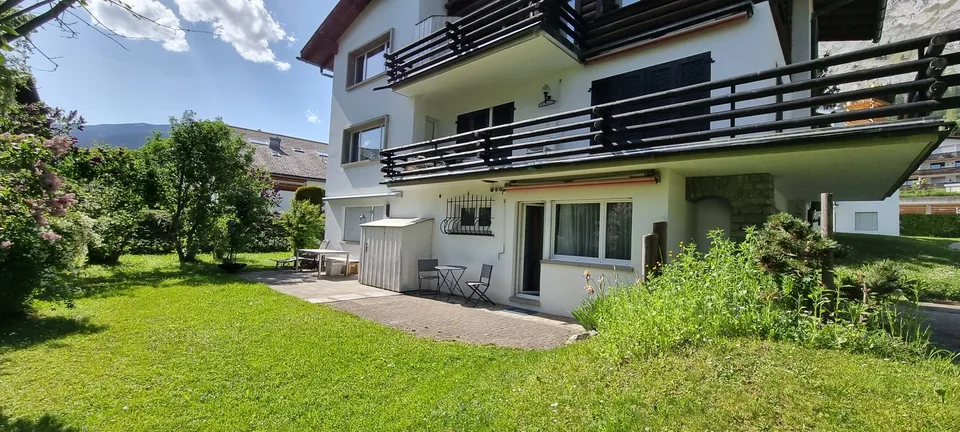 Helle 1 Zi-Wohnung mit Terrasse