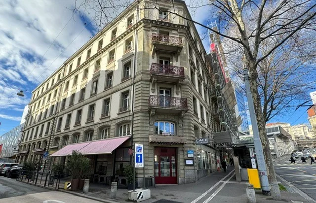 Charmantes 5-Zimmer-Wohnung im Herzen von Lausanne renoviert