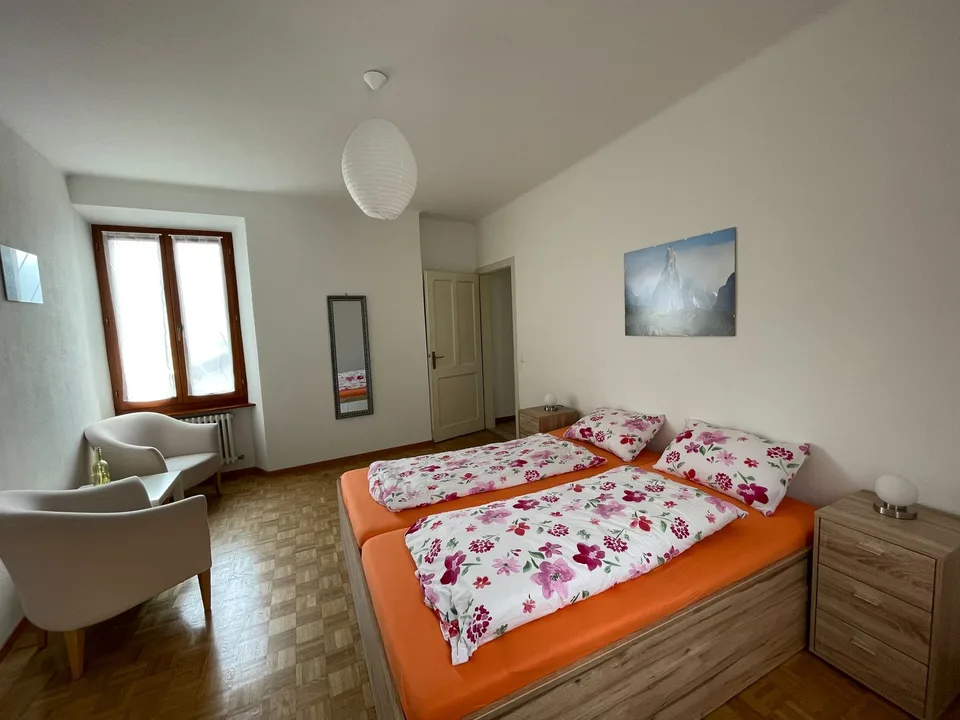 Gordola – Helle 4-Zimmer mit Balkon