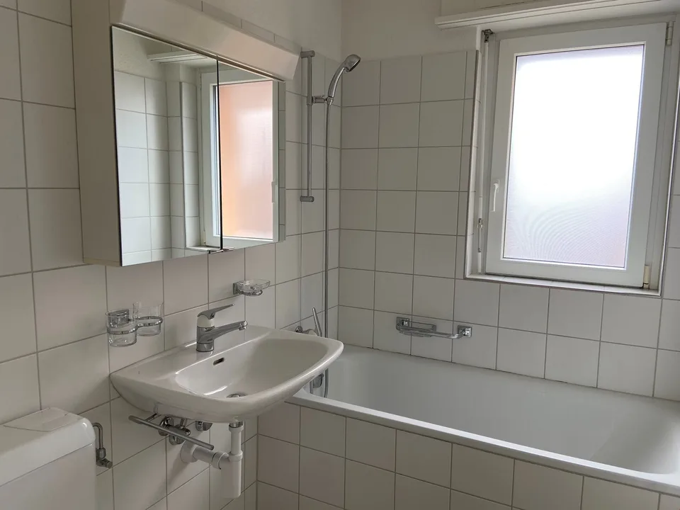 Incantevole appartamento di 4.5 locali con balcone – foto 8 di 8