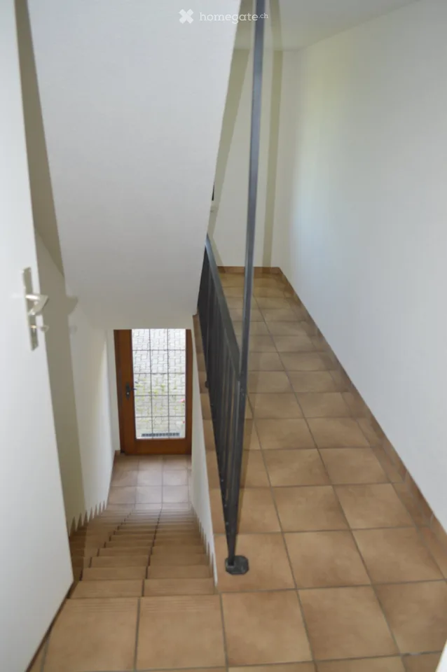 Grosszügige 5.5-Zimmer-Dachwohnung in Fehraltorf – Ruhige Lage mit schöner Aussicht
