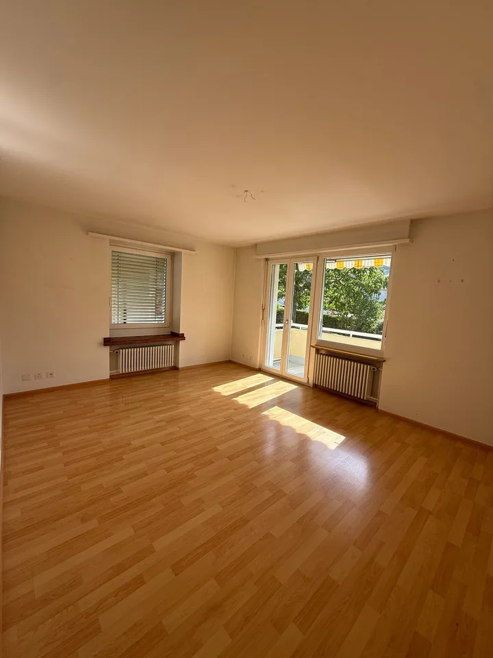 Helle 4-Zimmer-Wohnung mit Balkon in Pratteln