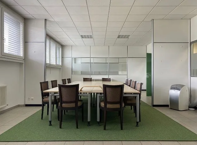 Ufficio in affitto a Caslano – Spazio funzionale con ottima posizione