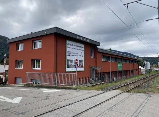 Ufficio in affitto a Caslano – Spazio funzionale con ottima posizione