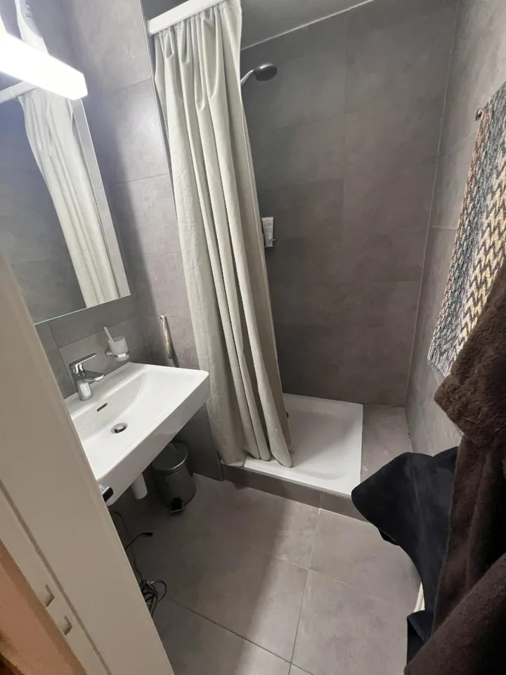 For rent, bright 5.5-room duplex apartment in Pully