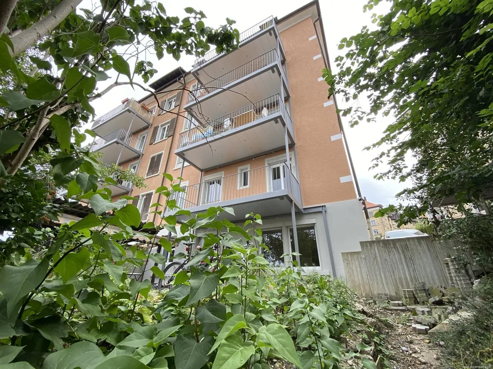 Komplett saniert mit Aussicht / Gartensitzplatz