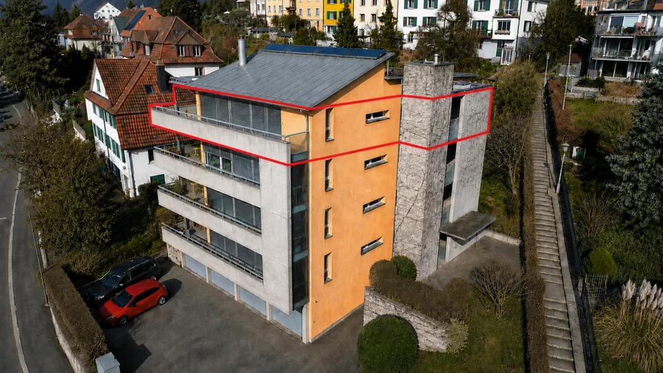 Dachgeschosswohnung, Garage, Kellerabteil
