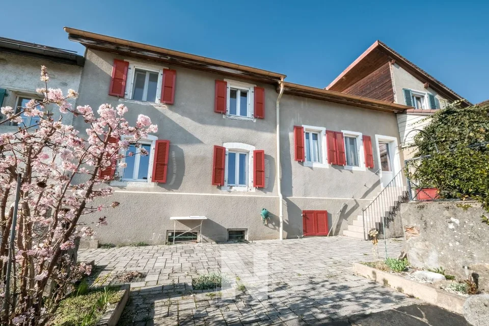 Maison à vendre à Begnins - 5.5 pièces, 163m2 habitables