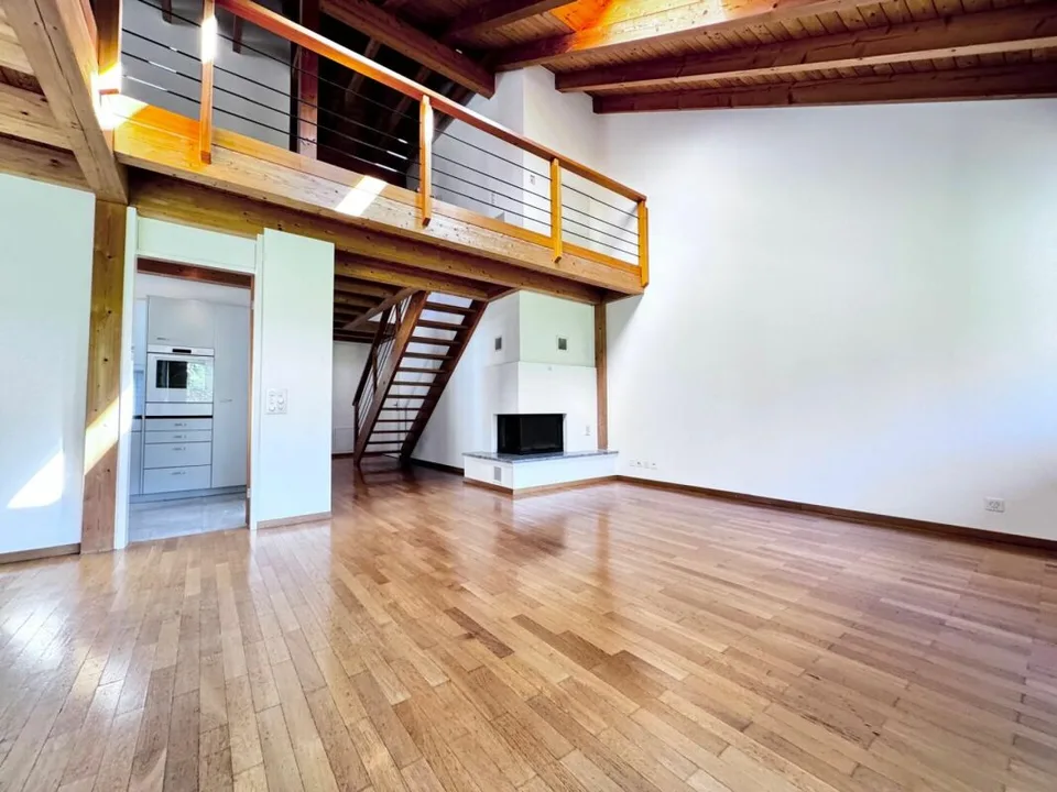 Wohnen mit Weitblick - Maisonette-Traumwohnung mit Galerie & 2 Balkonen