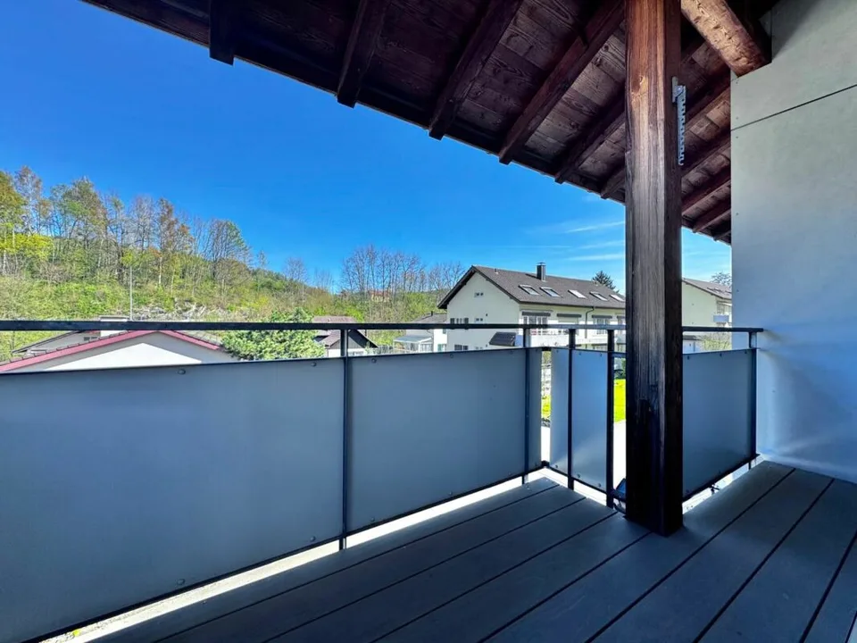 Wohnen mit Weitblick - Maisonette-Traumwohnung mit Galerie & 2 Balkonen