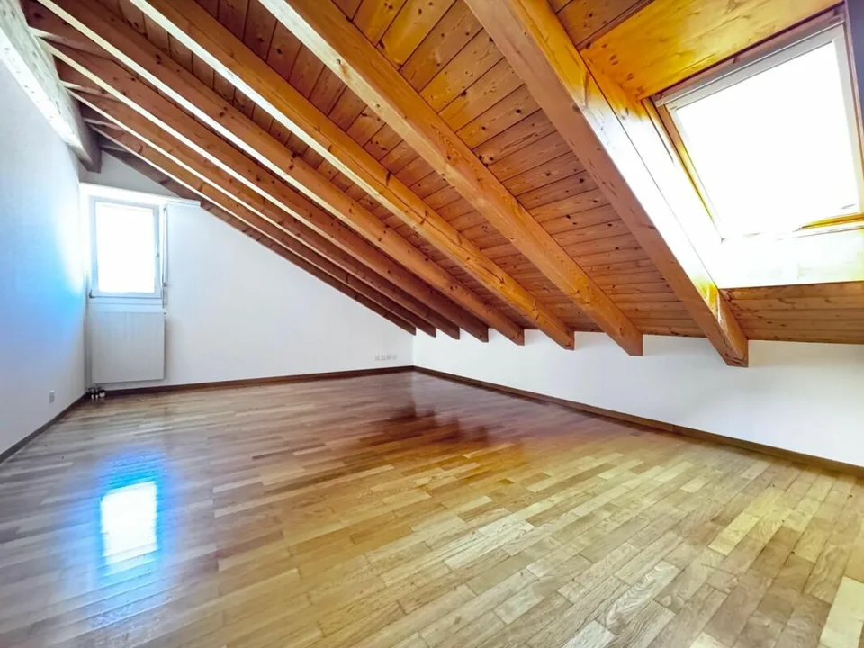Wohnen mit Weitblick - Maisonette-Traumwohnung mit Galerie & 2 Balkonen