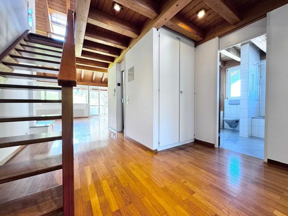 Wohnen mit Weitblick - Maisonette-Traumwohnung mit Galerie & 2 Balkonen