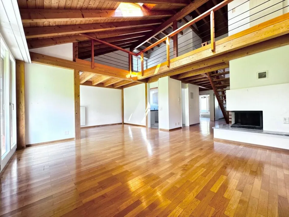Wohnen mit Weitblick - Maisonette-Traumwohnung mit Galerie & 2 Balkonen