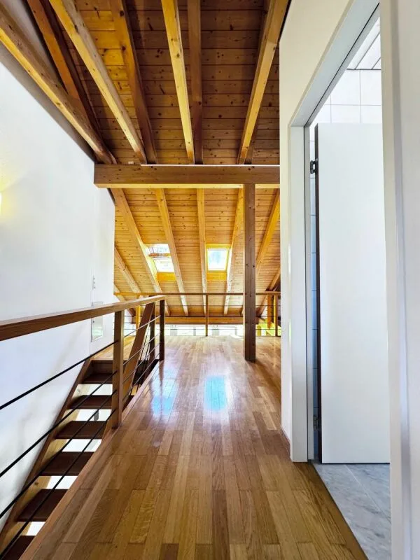 Wohnen mit Weitblick - Maisonette-Traumwohnung mit Galerie & 2 Balkonen