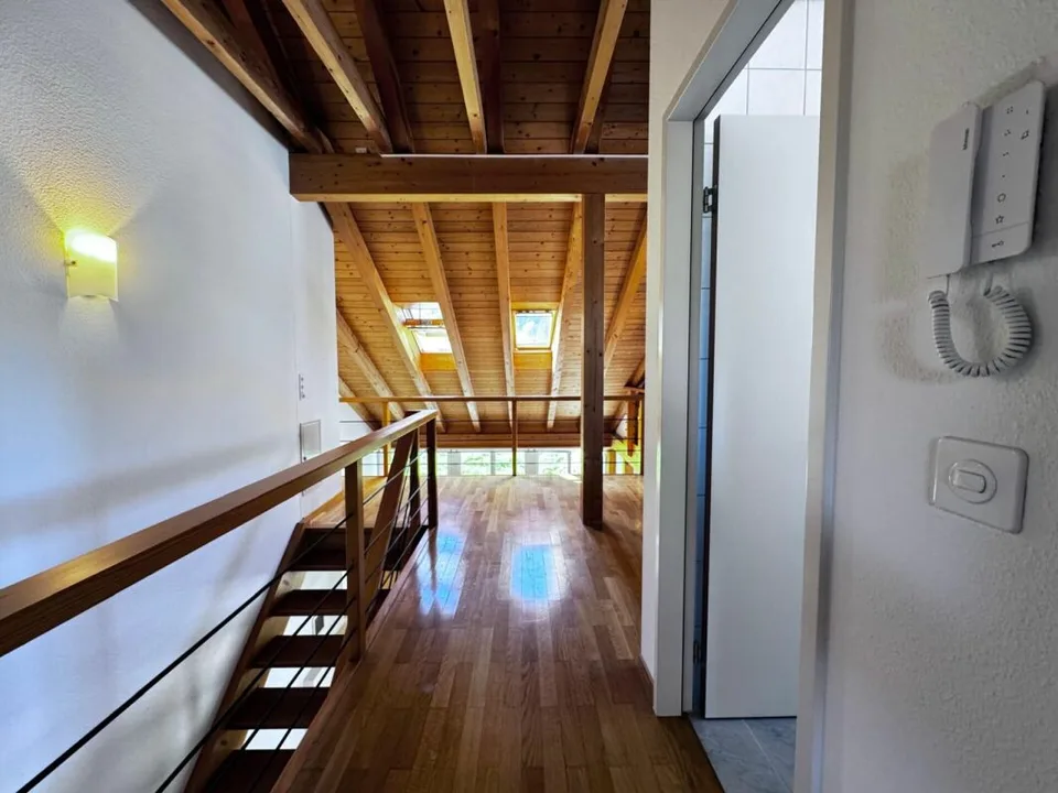 Wohnen mit Weitblick - Maisonette-Traumwohnung mit Galerie & 2 Balkonen