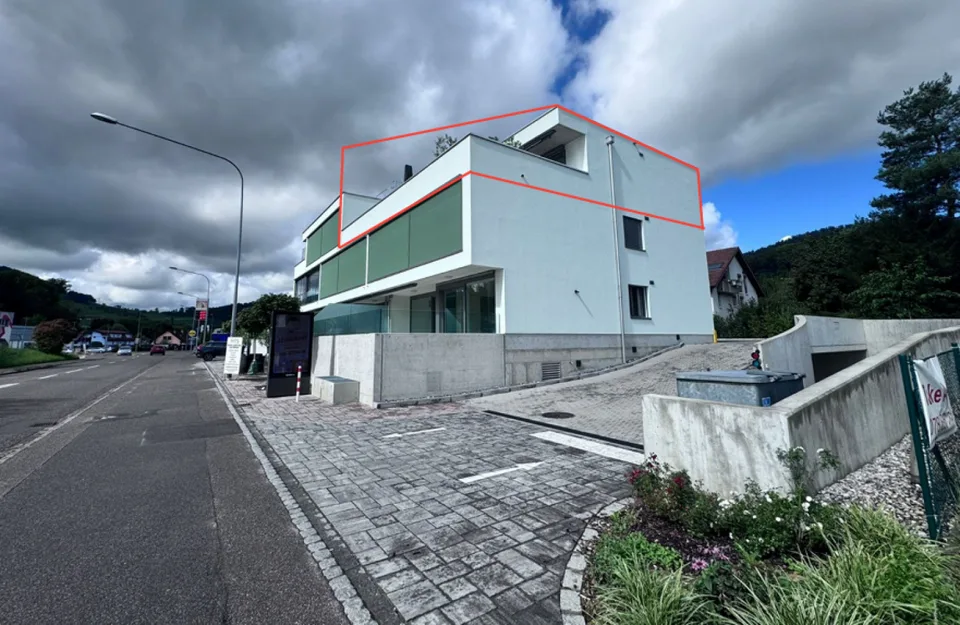 Exklusive, moderne 3.5-Zimmer-Attikawohnung mit grosser Terrasse & Waschturm