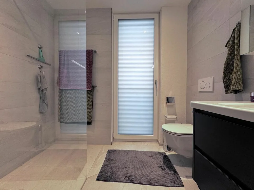 Exklusive, moderne 3.5-Zimmer-Attikawohnung mit grosser Terrasse & Waschturm