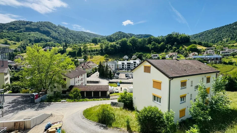 Helle 3-Zimmer-Wohnung mit schöner Aussicht an ruhiger Lage in Waldenburg