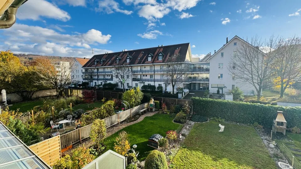 5.5-Zimmer-Reihenhaus mit Garten und Garage - sanierungsbedürftig