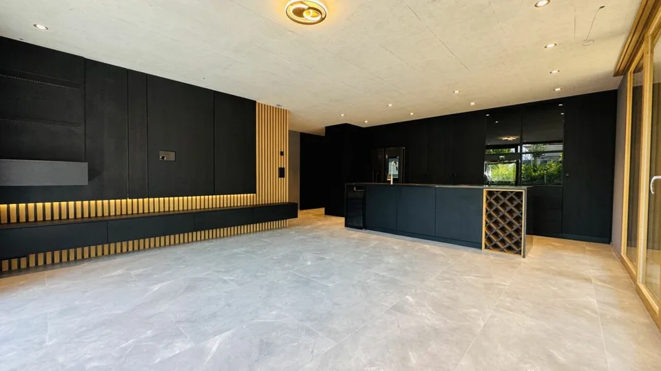 Rental in exclusive MFH - Living & Working combined