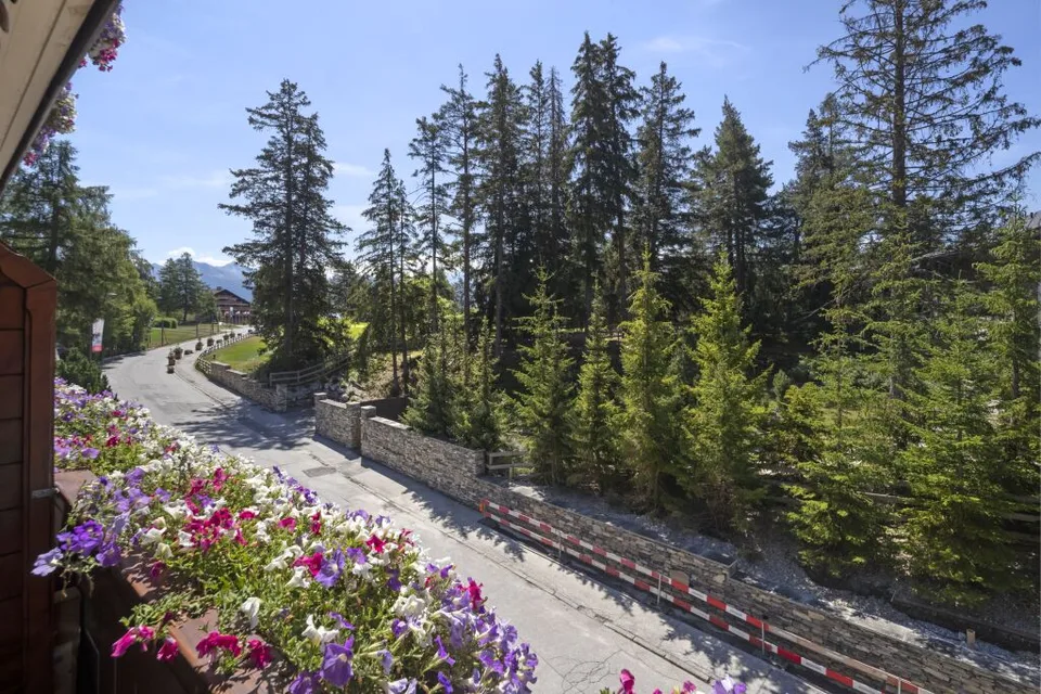 Spacieux appartement 5½ pièces à Crans face au golf – foto 16 di 17